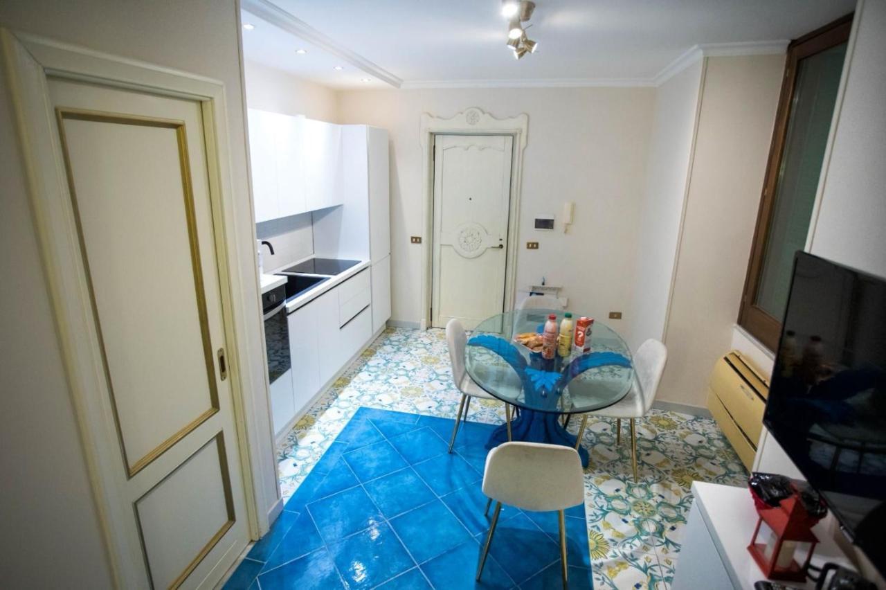 Hause Naty Spaccanapoli Appartement Buitenkant foto